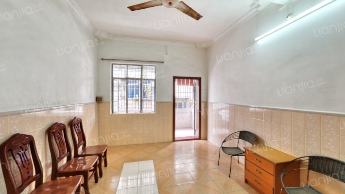 碧翠苑二手房实景图