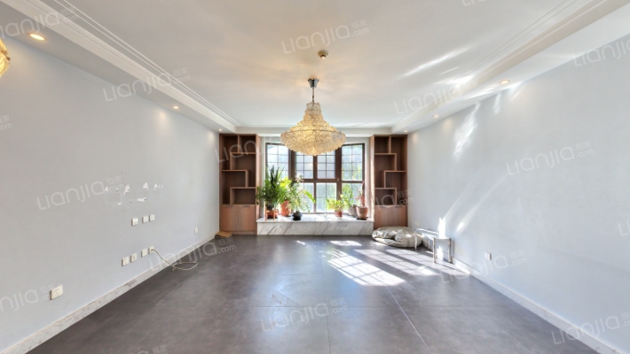 CBD国际高尔夫别墅二手房实景图