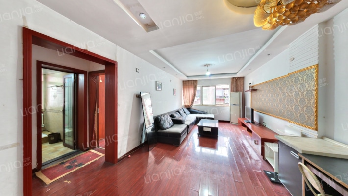 新富城二手房实景图