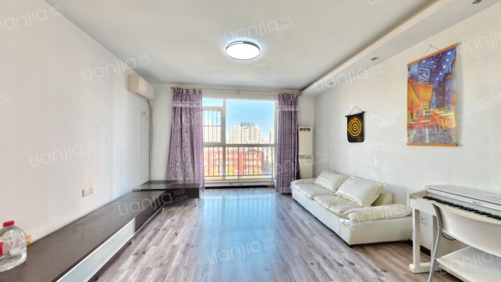 万年花城四期二手房实景图