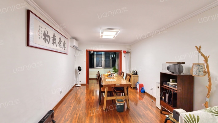 九龙山庄东区二手房实景图