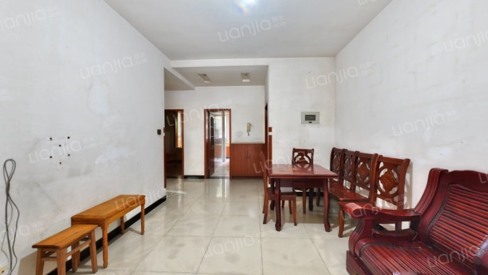 东虹路65号院二手房实景图