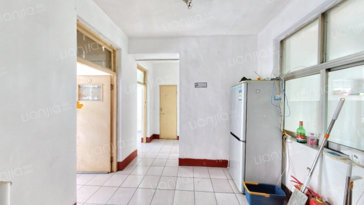 山大北路55号二手房实景图