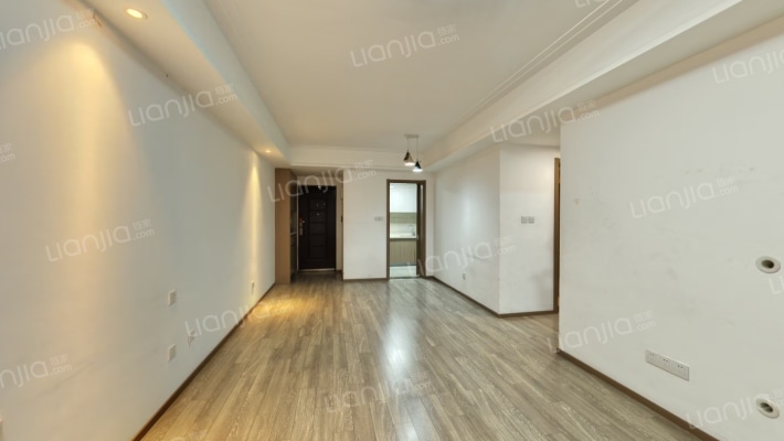 世茂城三期二手房实景图