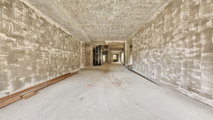 绿地圣罗兰二手房实景图