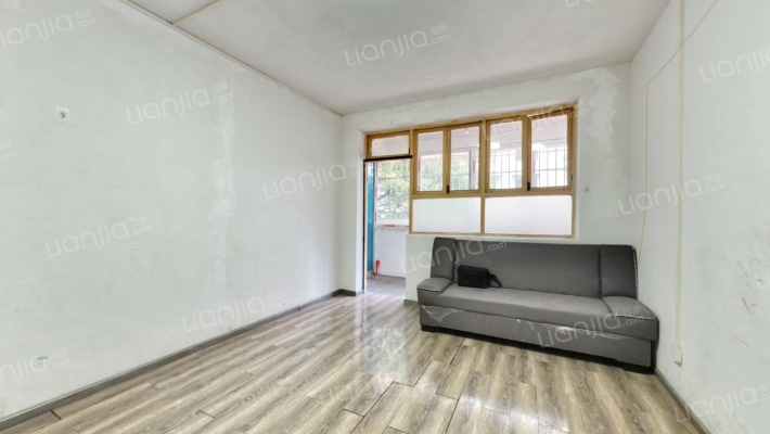 南浦路57号二手房实景图