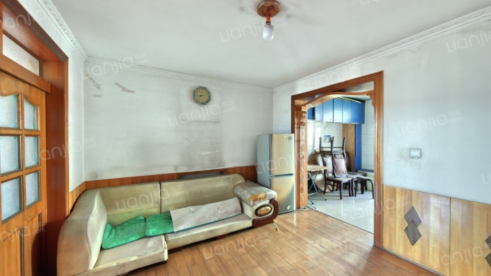 迎春街163号二手房实景图