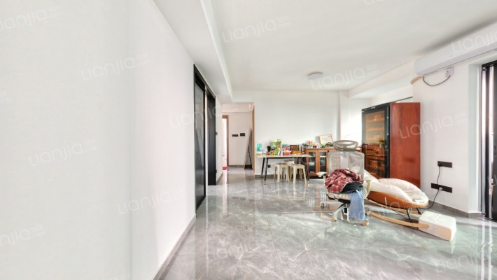 越秀潮樾府二手房实景图