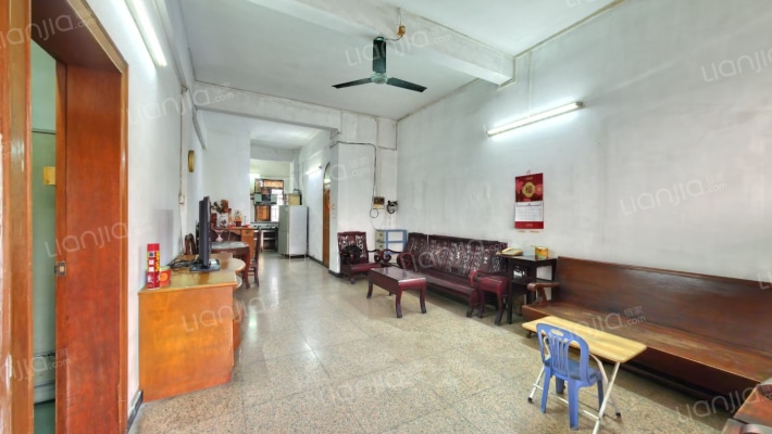 钟村镇解放路二手房实景图