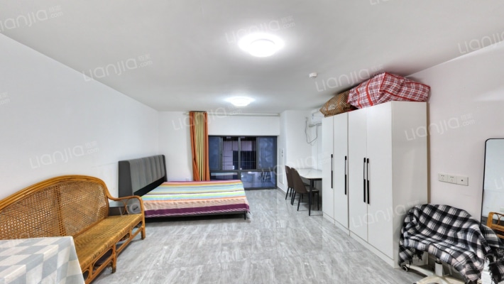 侨城广场二手房实景图