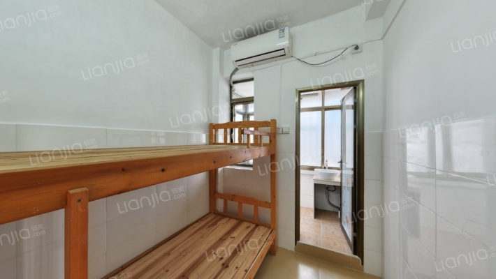 邮政宿舍二手房实景图