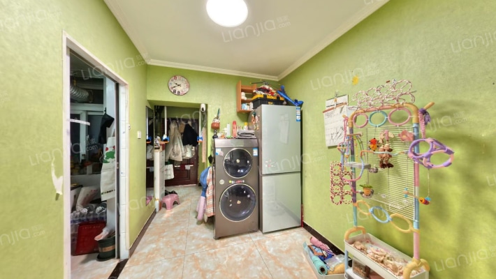 展览路甲22号院二手房实景图