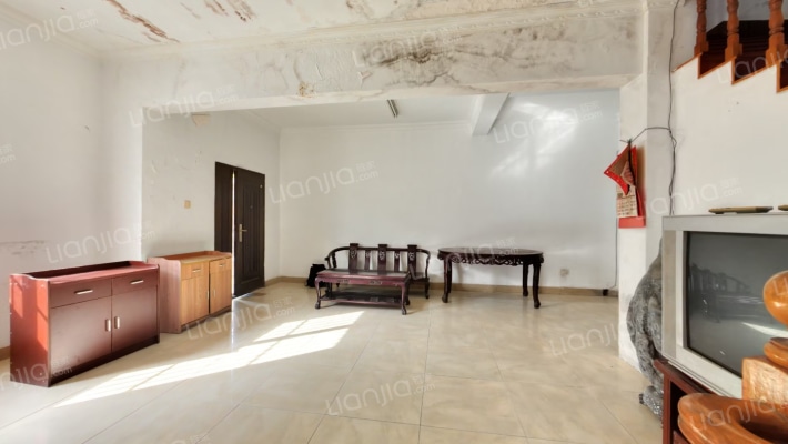 灵岩花园别墅二手房实景图