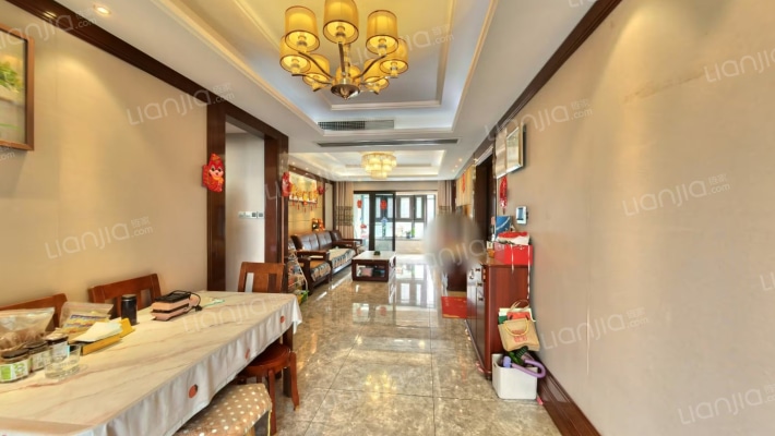 恒大翡翠华庭C区二手房实景图