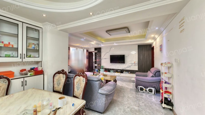 新街34号二手房实景图