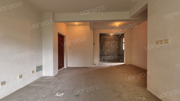 锦绣水岸二手房实景图