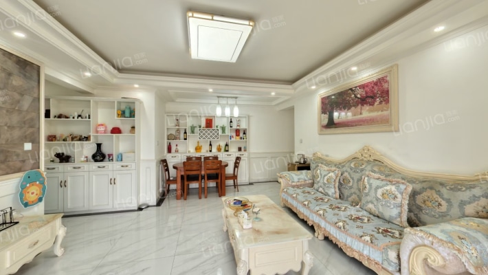 九龙名苑二手房实景图