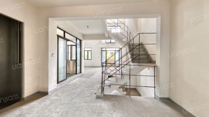 龙湖悠山郡四期二手房实景图