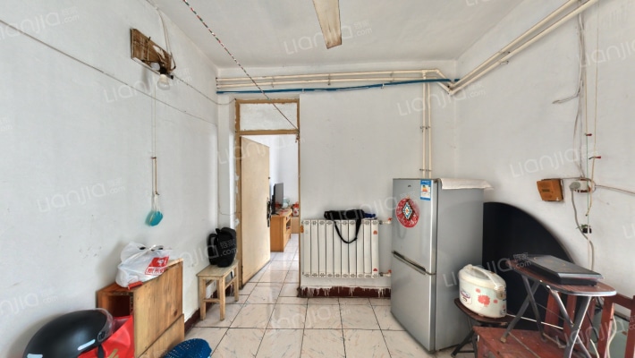 中国烟草烟厂宿舍二手房实景图