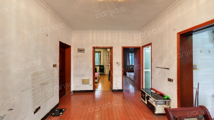 庄山新村二手房实景图