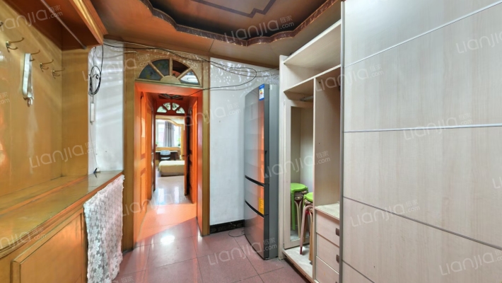 护国寺18号院二手房实景图