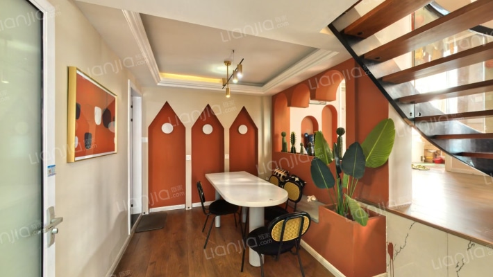 曼哈顿新贵二手房实景图