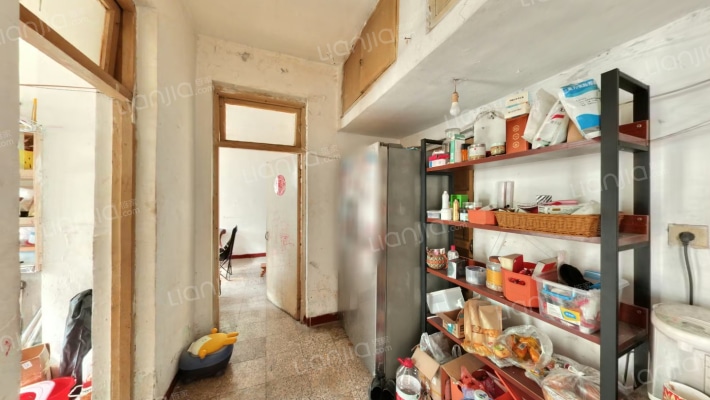 新华药厂宿舍二手房实景图