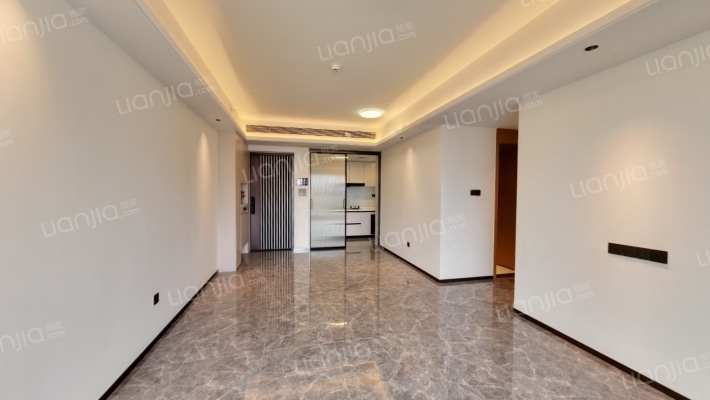 中旅天宸府二手房实景图