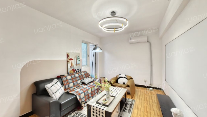 万达广场银邸二手房实景图