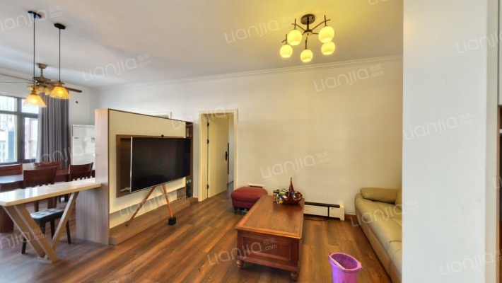 明德中学家属楼二手房实景图