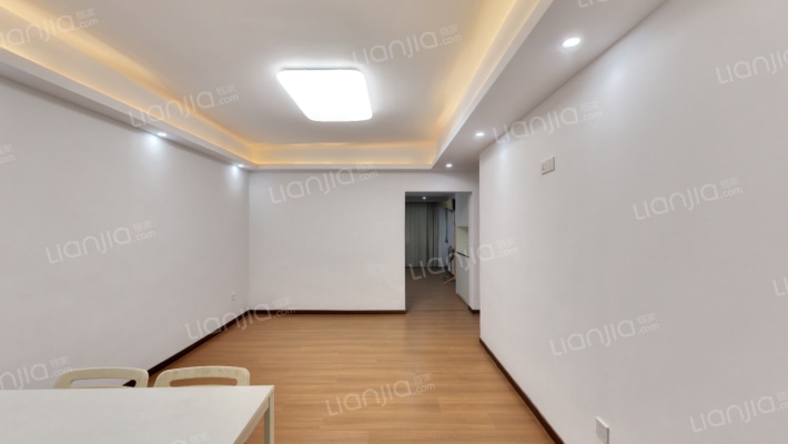 莫干山路633号二手房实景图