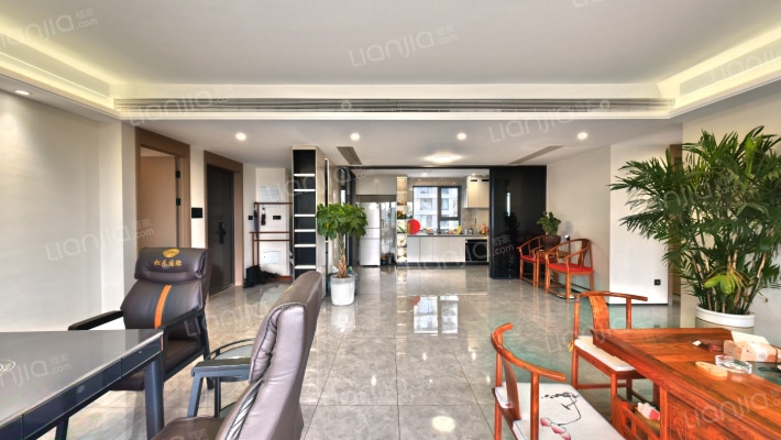 保利天汇二手房实景图