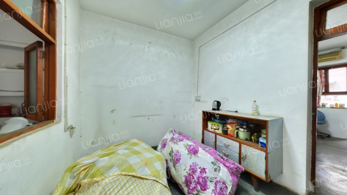 莲桂南路31号院二手房实景图