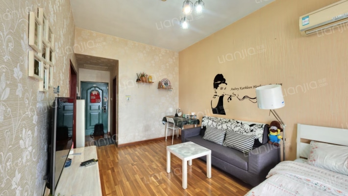 蓝光花好月圆二手房实景图