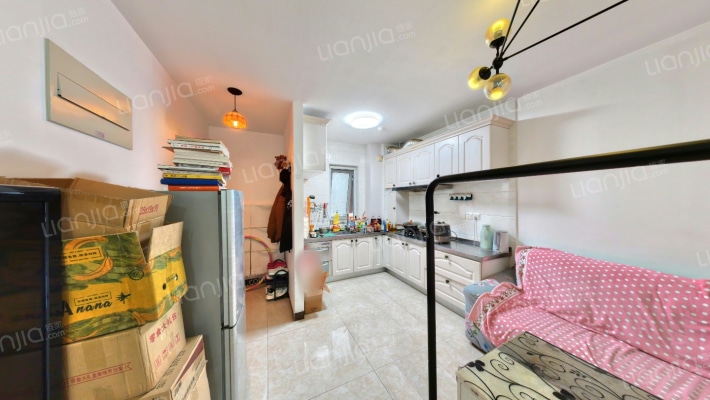 翡翠公园一期二手房实景图