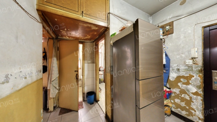 六建二手房实景图