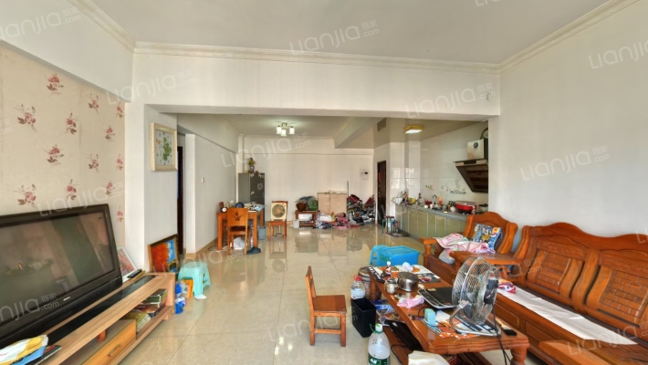 交易中心大厦二手房实景图