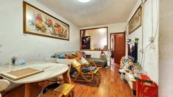 罗家碾街157号二手房实景图