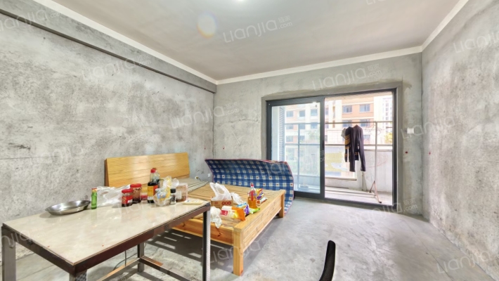 东望雅苑南区二手房实景图