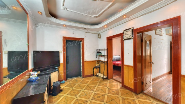 电影公司宿舍二手房实景图