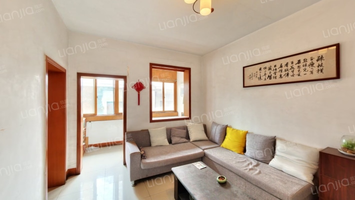 橡鞋小区二手房实景图