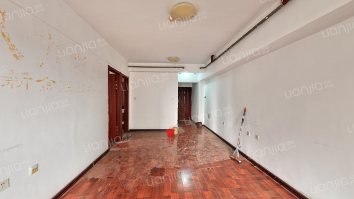 龙之梦国际公寓二手房实景图