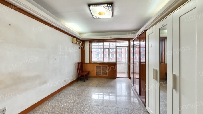 玉泉路11号院二手房实景图