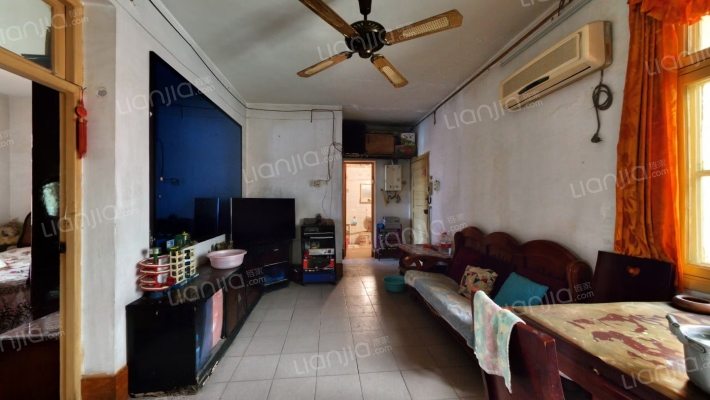 八一路电信宿舍二手房实景图