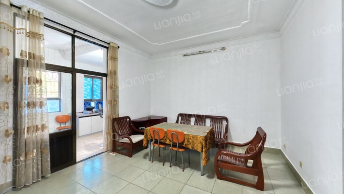 电力局宿舍二手房实景图