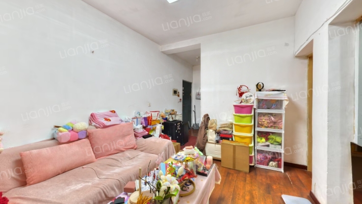 东虹路65号院二手房实景图