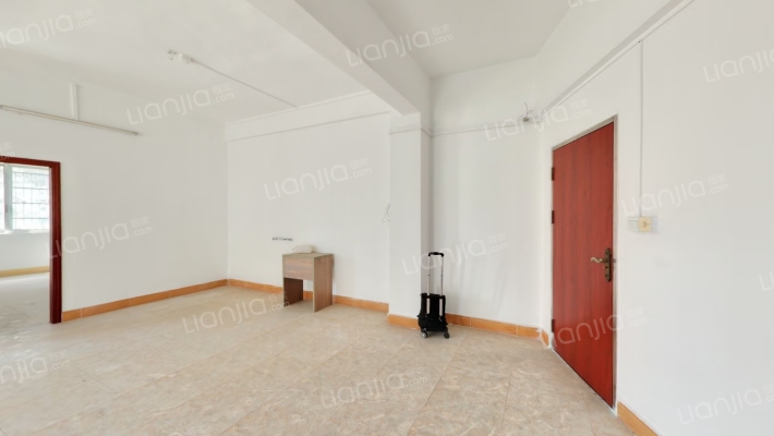 颐发大厦二手房实景图