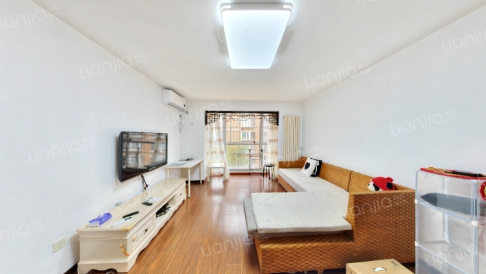 信悦华庭二手房实景图