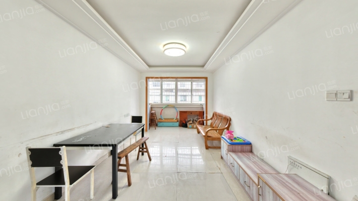 龙景花苑六区二手房实景图