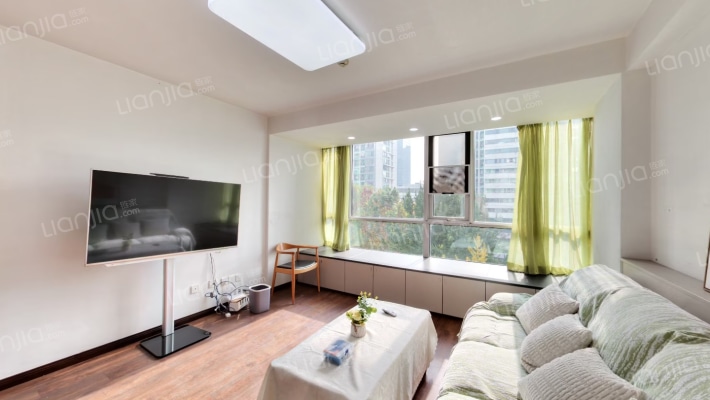 华贸公寓二手房实景图